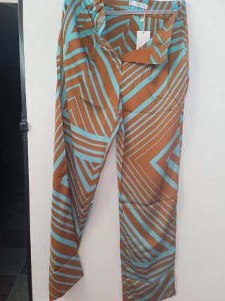 Pantalón Mango Marrón y Turquesa