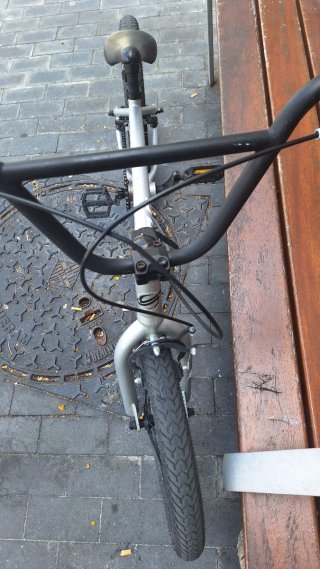 Bicicleta BMX Superstar Newton color plateado