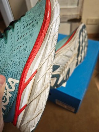 Scarpe Hoka Clifton 8 running uomo donna