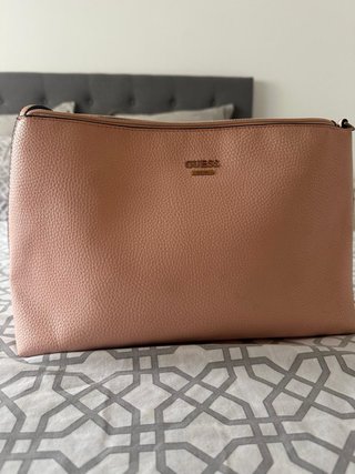 Bolso Guess rosa pastel Algo negociable