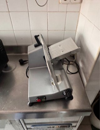 Cortadora de fiambre profesional