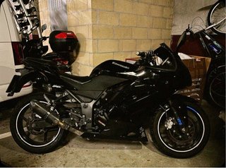 Kawasaki Ninja 250R Sportbike Negra