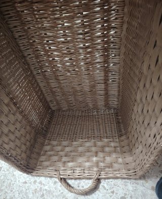 Enorme Cesta Antigua de Mimbre