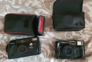 Cámaras Konica y Premier analógicas