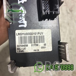 037094056 mando luz principal ranger rover L322