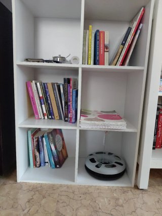 Estantería blanca modular
