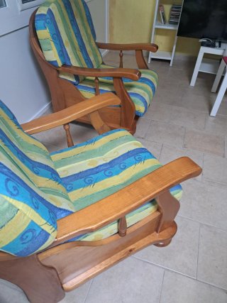 Conjunto sofá y 2 sillones madera