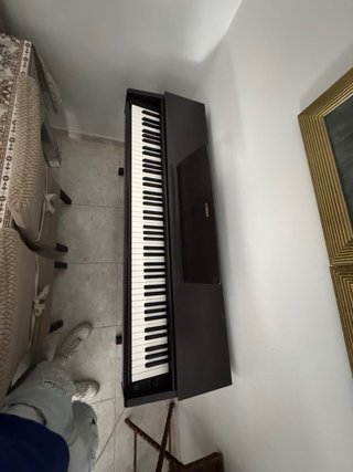Piano Yamaha Arius YDP-143