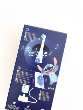 Escova Oral-B iO Kids Stitch + Estojo Viagem
