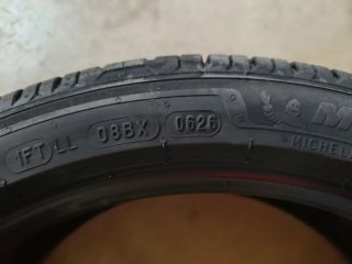 NEUMATICOS MICHELIN