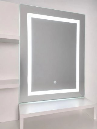 Tocador de maquillaje con luz LED