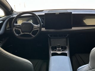 BYD Dolphin 2025