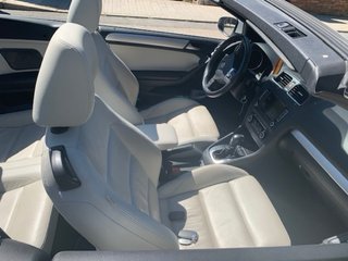 Volkswagen Golf Cabrio 2012