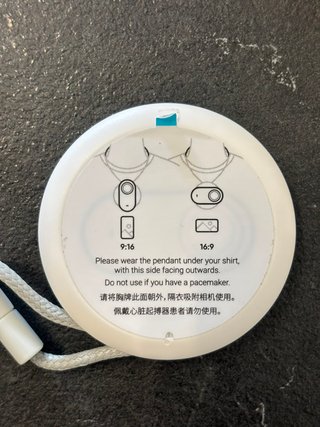 Insta360 Magnet Pendant Bianco