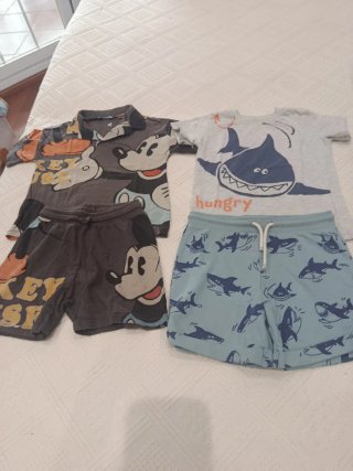 2 Conjuntos Niños 3-4 Años Mickey y Tiburones