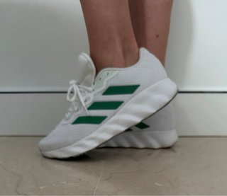 Zapatillas Adidas Blancas y Verdes 42