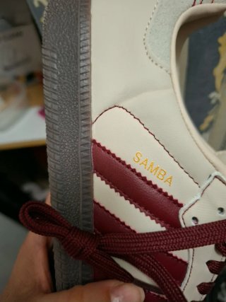 Adidas Zapatillas Deportivas Blancas y Rojas