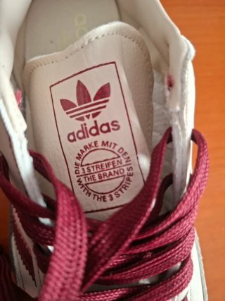 Adidas Zapatillas Deportivas Blancas y Rojas