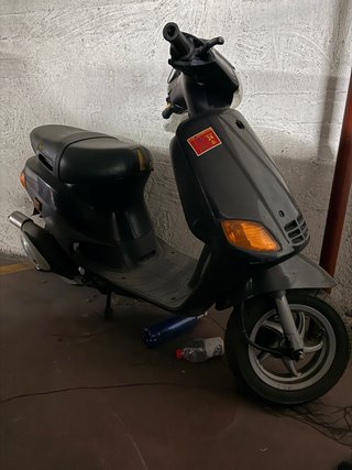 Piaggio Zip 49cc Scooter