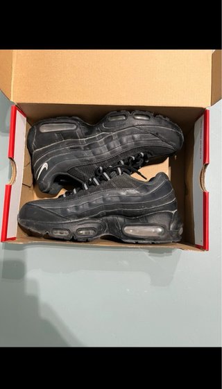Nike Air Max 95 Negras