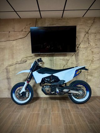 Husqvarna 701 SM