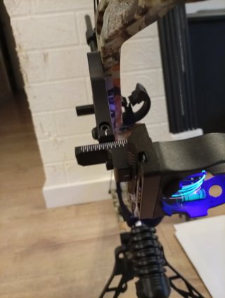 Arco compuesto Junxing 70 lbs