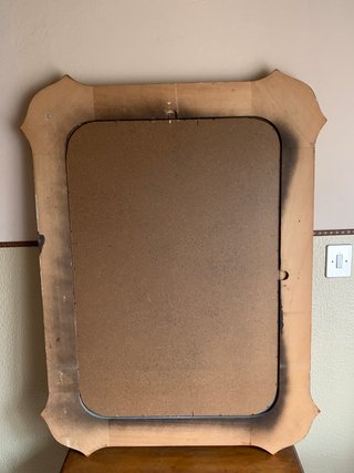 Grande specchio con cornice a vassoio in legno