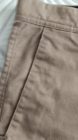 Bermuda niño color beige Talla 14 años(164cm)