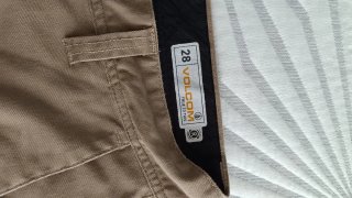 Bermuda niño color beige Talla 14 años(164cm)