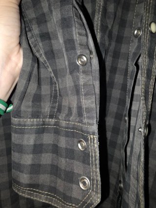 Camisa de cuadros gris