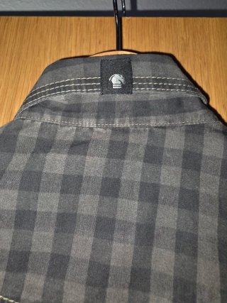 Camisa de cuadros gris