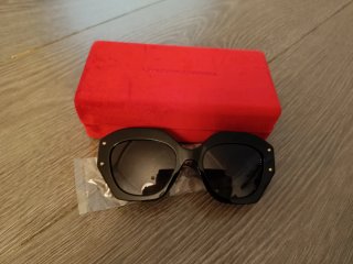 Gafas de sol Carolina Herrera negras