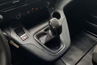 Peugeot Partner   Pro Standard 600kg BlueHDi 55kW