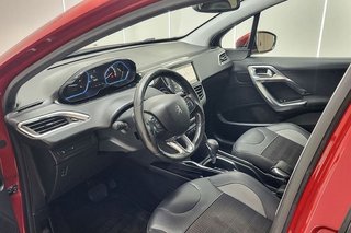 Peugeot 2008   Allure BlueHDi 120 SS EAT6