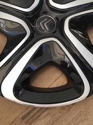 1 Tapacubo Citroën 16”