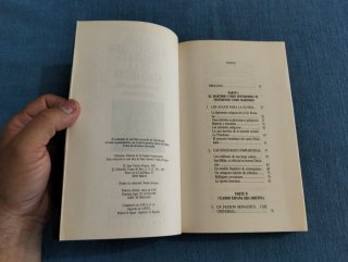 Monjes y monasterios españoles en la edad media...