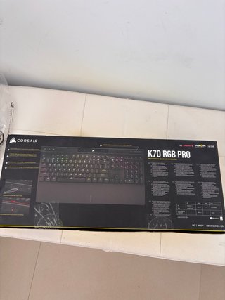 Teclado Corsair K70 RGB Pro Mecánico