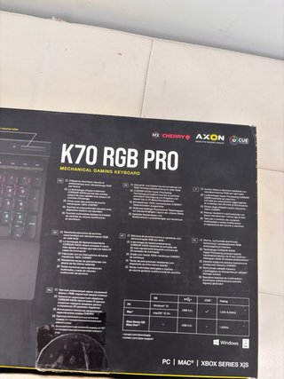 Teclado Corsair K70 RGB Pro Mecánico