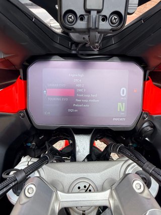 Ducati Multistrada V4S Roja 2023, 18,500km