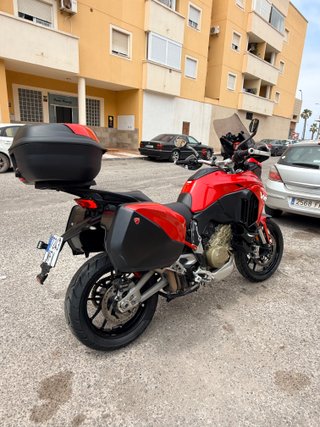 Ducati Multistrada V4S Roja 2023, 18,500km