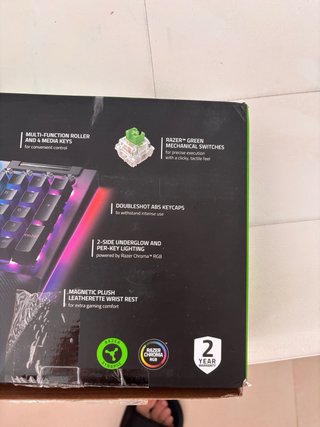Teclado Razer BlackWidow V4 Mecánico RGB