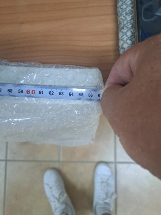 Cuna de madera blanca con colchón casi nueva