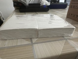 Máquina de etiquetas para envíos y lote de etiq.