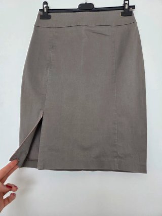 Gonna ufficio grigio tortora