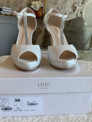 Zapatos de novia Lodi 39