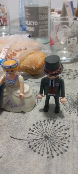 Pareja Novios Playmobil con Caja
