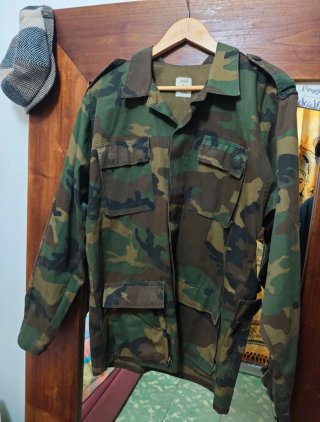 Chaqueta militar camuflaje talla L