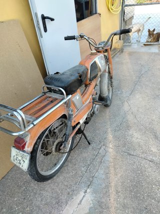 Movilet Naranja - Moto Clásica