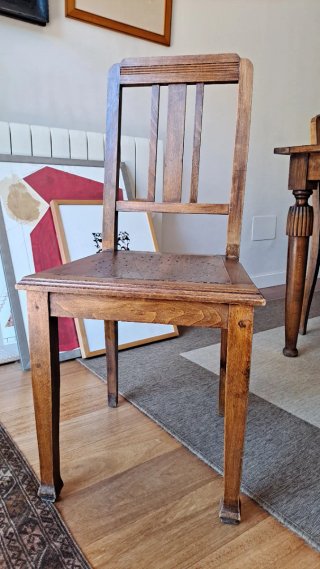 Mesa de Comedor + 8 Sillas Modernistas