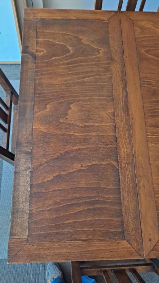 Mesa de Comedor + 8 Sillas Modernistas